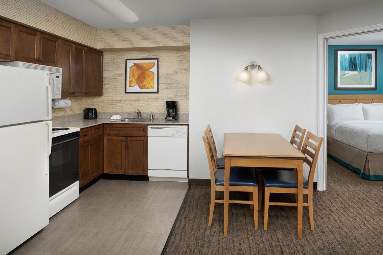 Residence Inn Chico Bagian luar foto