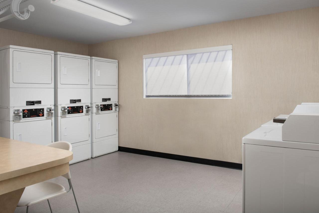 Residence Inn Chico Bagian luar foto