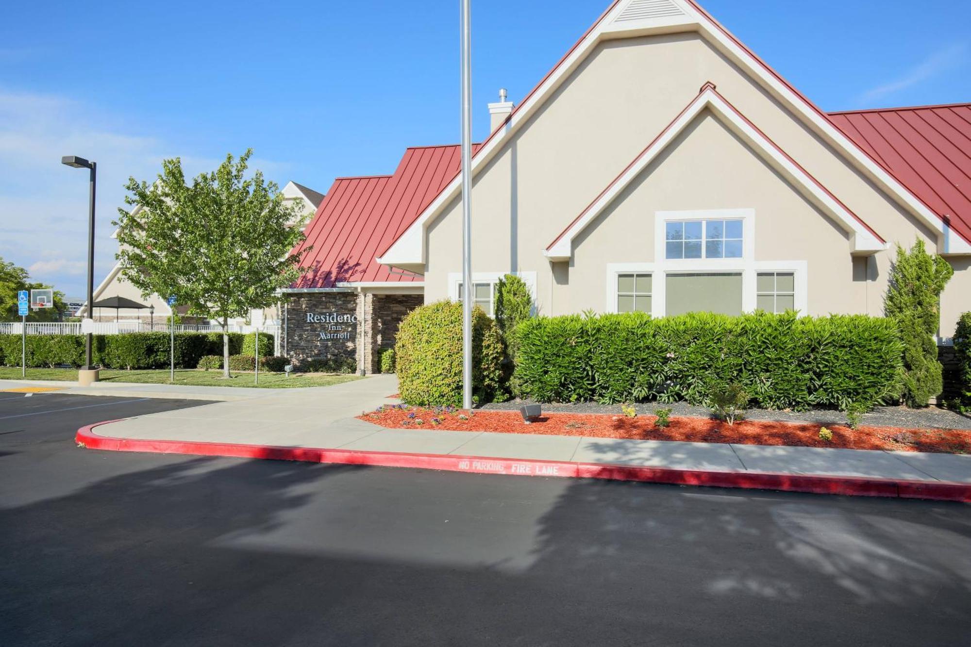 Residence Inn Chico Bagian luar foto