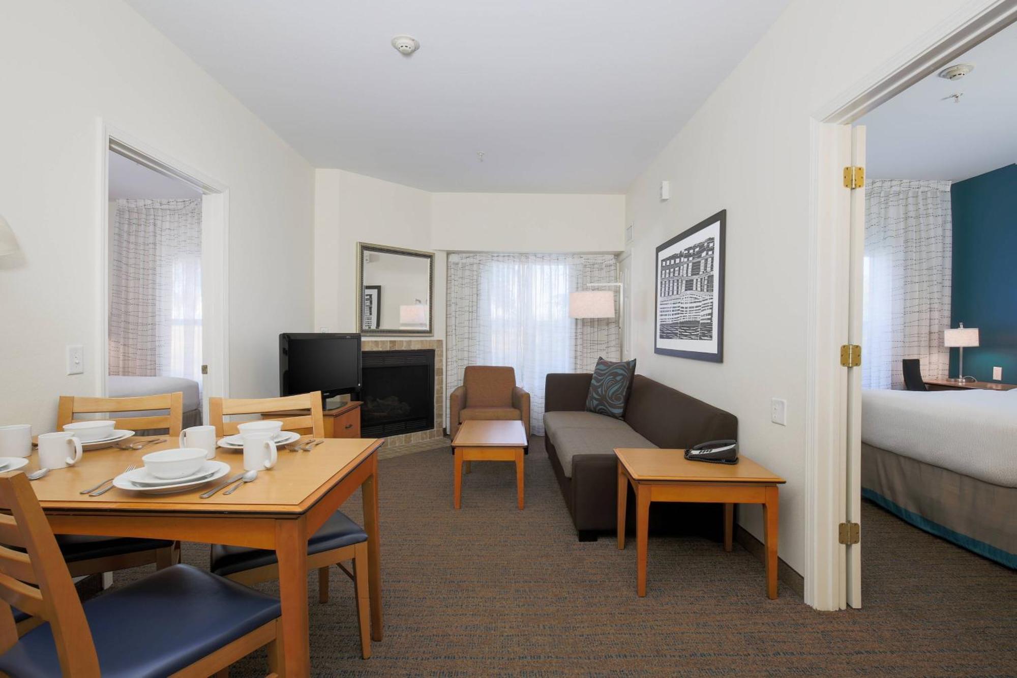 Residence Inn Chico Bagian luar foto